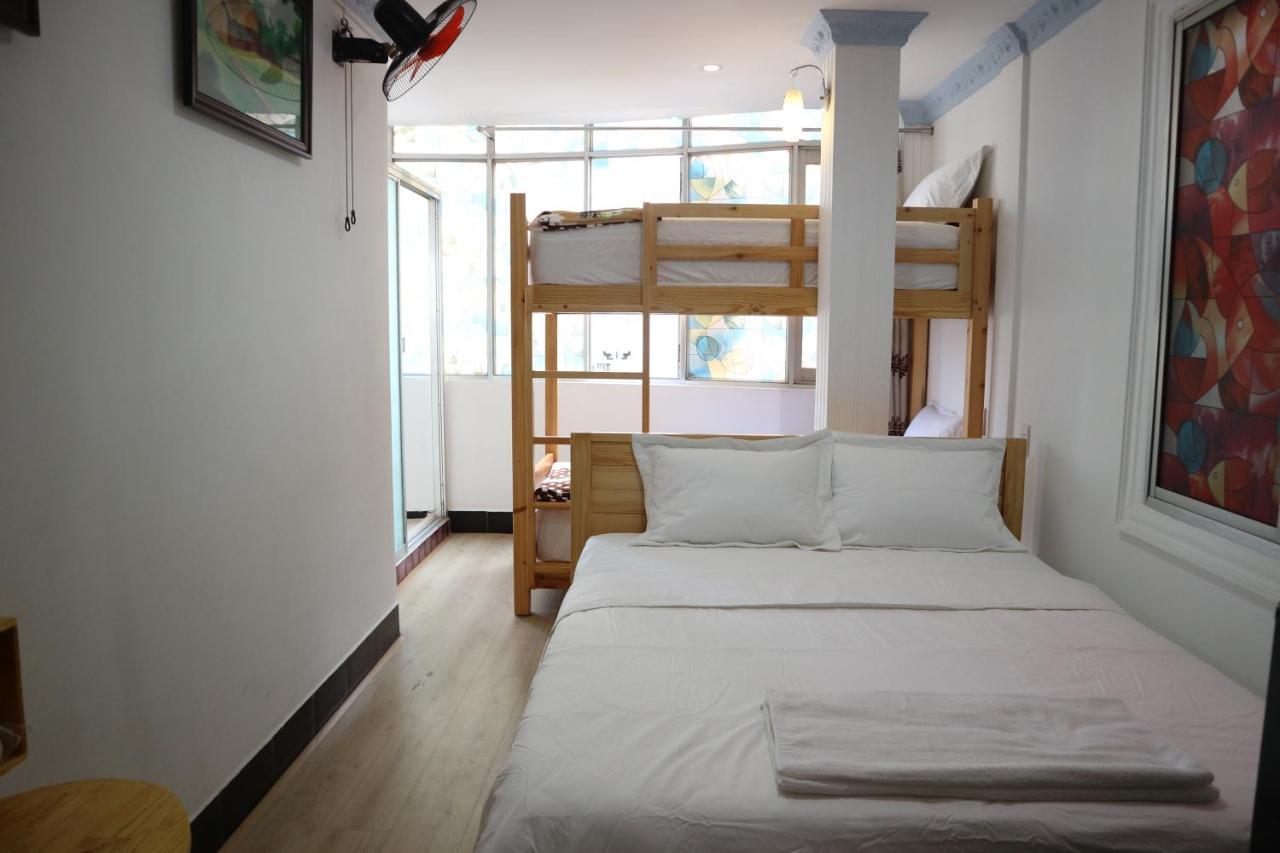 Loan Vo Hostel Хошимин Экстерьер фото