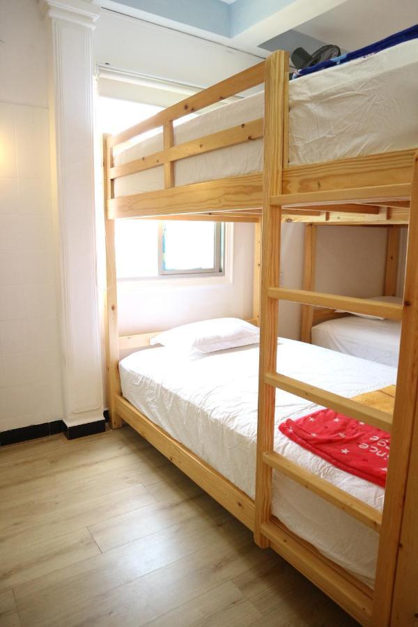Loan Vo Hostel Хошимин Экстерьер фото
